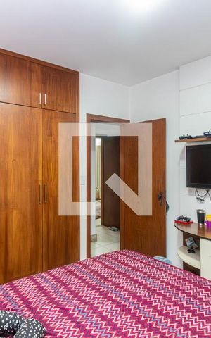 Apartamento à venda com 200m², 4 quartos e 2 vagas Apartamento à venda com 200m², 4 quartos e 2 vagasQuarto 1