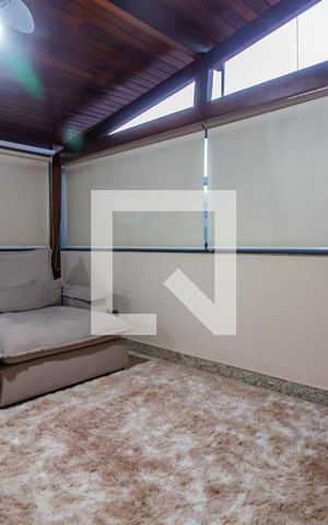 Apartamento à venda com 200m², 4 quartos e 2 vagas Apartamento à venda com 200m², 4 quartos e 2 vagasQuarto 4