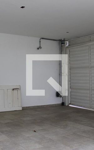 Casa à venda com 250m², 4 quartos e 2 vagasGaragem