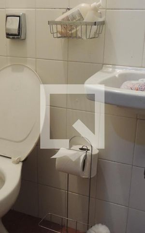 Casa à venda com 250m², 4 quartos e 2 vagasBanheiro de serviço