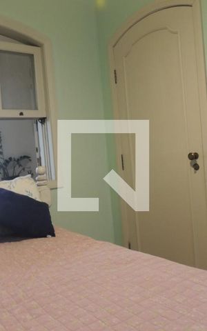 Casa à venda com 250m², 4 quartos e 2 vagasSuíte 2