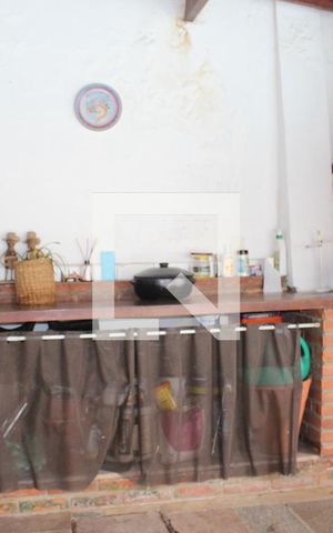 Casa à venda com 250m², 4 quartos e 2 vagasChurrasqueira