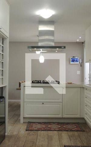 Casa à venda com 250m², 4 quartos e 2 vagasCozinha