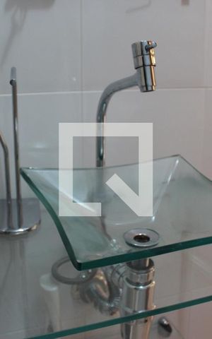Casa à venda com 250m², 4 quartos e 2 vagasBanheiro do Salão de festas
