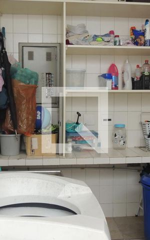 Casa à venda com 250m², 4 quartos e 2 vagasÁrea de Serviço