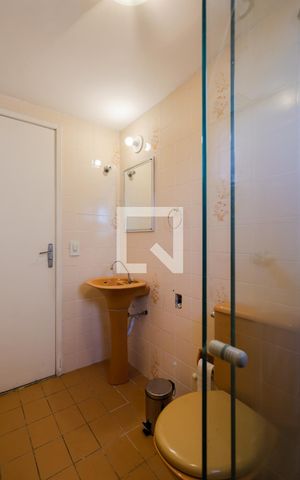 Apartamento à venda com 87m², 3 quartos e 1 vaga Apartamento à venda com 87m², 3 quartos e 1 vagaBanheiro