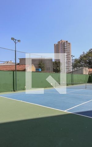 Apartamento à venda com 396m², 4 quartos e 5 vagas Apartamento à venda com 396m², 4 quartos e 5 vagasQuadra de Tenis