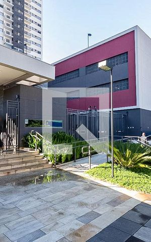 Apartamento para alugar com 50m², 2 quartos e 1 vaga Apartamento para alugar com 50m², 2 quartos e 1 vagaFachada
