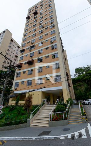Apartamento para alugar com 60m², 2 quartos e 1 vaga Apartamento para alugar com 60m², 2 quartos e 1 vagaFachada