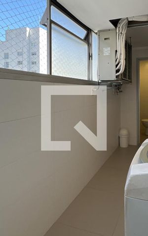 Apartamento para alugar com 140m², 3 quartos e 1 vagaÁrea de Serviço