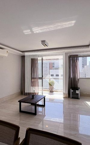 Apartamento para alugar com 140m², 3 quartos e 1 vagaSala