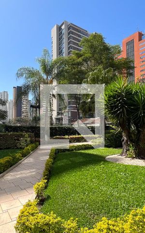 Apartamento para alugar com 140m², 3 quartos e 1 vagaÁrea comum