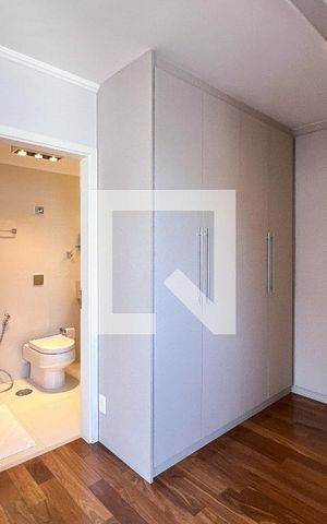 Apartamento para alugar com 140m², 3 quartos e 1 vagaCloset