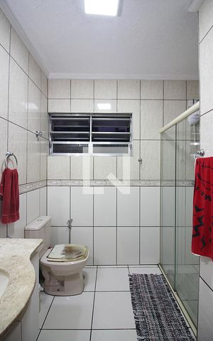 Casa à venda com 188m², 4 quartos e 2 vagasBanheiro Social