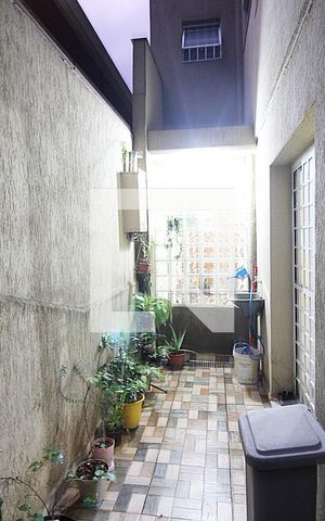 Casa à venda com 188m², 4 quartos e 2 vagasCorredor 