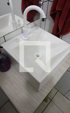 Casa à venda com 188m², 4 quartos e 2 vagasLavabo