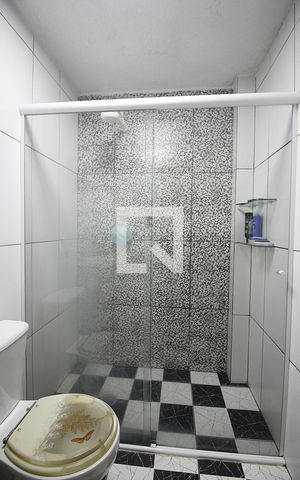 Casa à venda com 188m², 4 quartos e 2 vagasBanheiro do Quarto 1 - Suíte