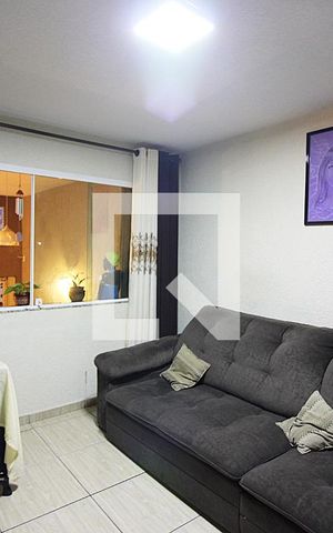 Casa à venda com 188m², 4 quartos e 2 vagasSala 