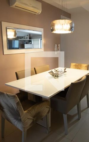 Apartamento à venda com 142m², 3 quartos e 1 vaga Apartamento à venda com 142m², 3 quartos e 1 vagaSala