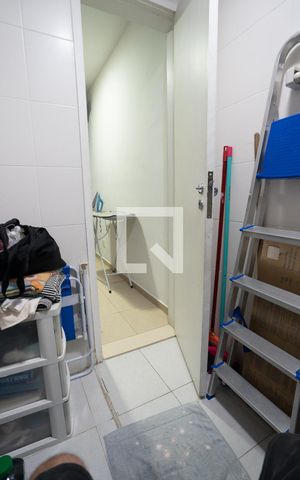 Apartamento à venda com 142m², 3 quartos e 1 vaga Apartamento à venda com 142m², 3 quartos e 1 vagaBanheiro de Serviço