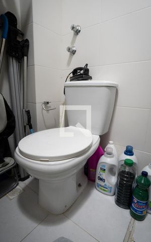 Apartamento à venda com 142m², 3 quartos e 1 vaga Apartamento à venda com 142m², 3 quartos e 1 vagaBanheiro de Serviço