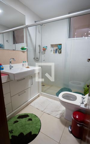 Apartamento à venda com 142m², 3 quartos e 1 vaga Apartamento à venda com 142m², 3 quartos e 1 vagaSuíte 2 banheiro