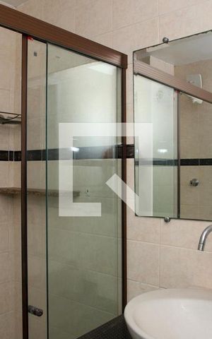 Apartamento à venda com 65m², 3 quartos e 1 vaga Apartamento à venda com 65m², 3 quartos e 1 vagaBanheiro
