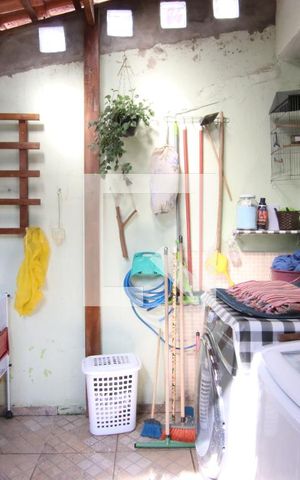 Casa de condomínio à venda com 92m², 2 quartos e 1 vagaÁrea de Serviço