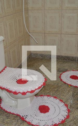 Casa à venda com 420m², 3 quartos e 4 vagasBanheiro da Suíte 1