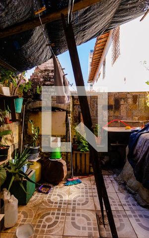 Casa à venda com 102m², 2 quartos e 1 vaga Casa à venda com 102m², 2 quartos e 1 vagaÁrea de serviço