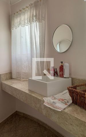 Casa para alugar com 492m², 3 quartos e 5 vagasLavabo