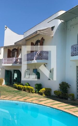 Casa para alugar com 492m², 3 quartos e 5 vagasÁrea comum - Piscina
