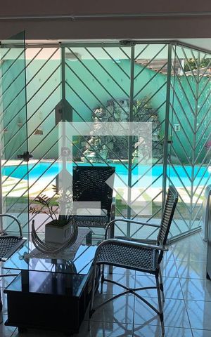Casa para alugar com 492m², 3 quartos e 5 vagassala 2