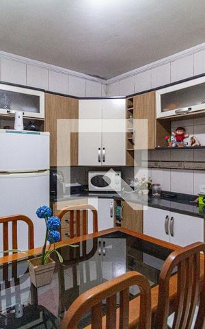 Casa à venda com 145m², 3 quartos e 2 vagasCozinha