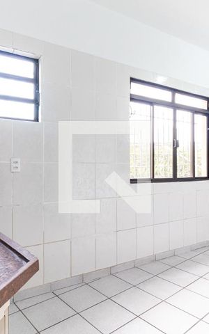 Studio para alugar com 35m², 1 quarto e sem vaga Studio para alugar com 35m², 1 quarto e sem vagaCozinha e Área de Serviço