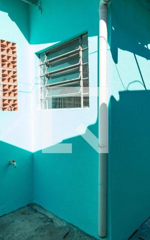 Casa para alugar com 40m², 1 quarto e sem vaga Casa para alugar com 40m², 1 quarto e sem vagaEntrada