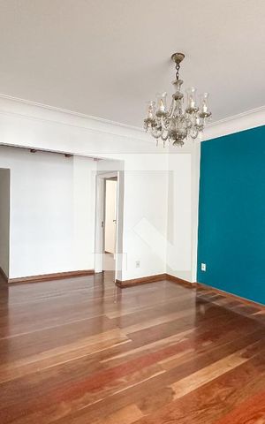 Apartamento para alugar com 225m², 4 quartos e 1 vaga Apartamento para alugar com 225m², 4 quartos e 1 vagaSala