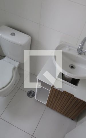 Apartamento para alugar com 31m², 1 quarto e sem vagaBanheiro - Pia e Privada