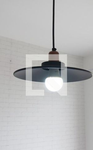 Apartamento para alugar com 31m², 1 quarto e sem vagaSala - Lustre Pendurado