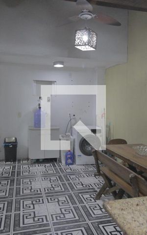 Casa de condomínio à venda com 88m², 4 quartos e 2 vagasÁrea de Serviço/Churasqueira