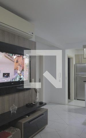 Casa de condomínio à venda com 88m², 4 quartos e 2 vagasSala
