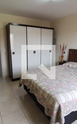 Casa à venda com 261m², 6 quartos e 1 vagaSuíte
