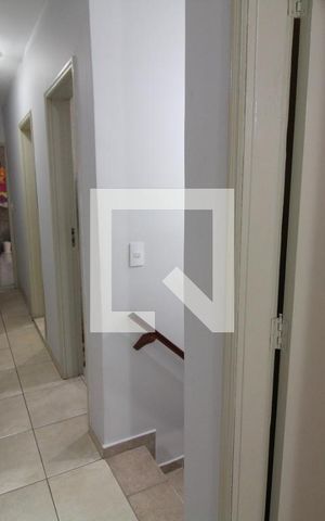 Casa à venda com 261m², 6 quartos e 1 vagaCorredor