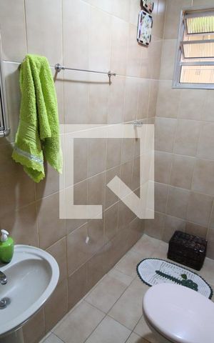 Casa à venda com 261m², 6 quartos e 1 vagaBanheiro 2