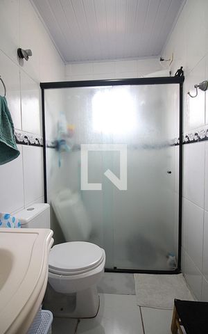 Casa à venda com 115m², 3 quartos e 2 vagasBanheiro Social