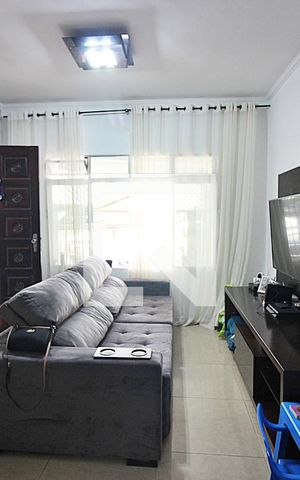 Casa à venda com 115m², 3 quartos e 2 vagasSala 