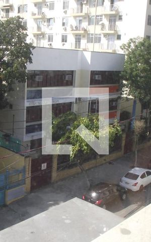 Apartamento à venda com 87m², 4 quartos e sem vagaVista