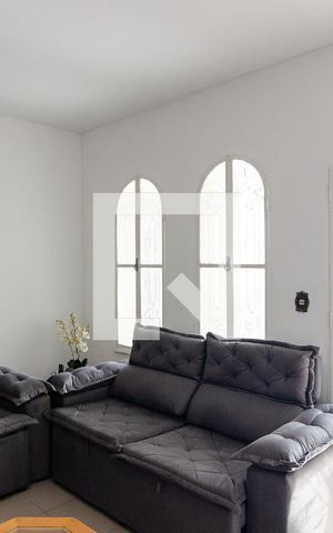 Casa à venda com 96m², 2 quartos e 1 vaga Casa à venda com 96m², 2 quartos e 1 vagaSala