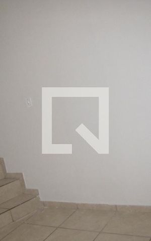 Casa para alugar com 70m², 2 quartos e 1 vagaSala