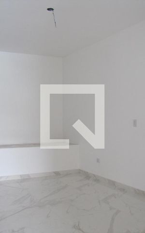 Casa à venda com 98m², 2 quartos e 2 vagasSuíte 